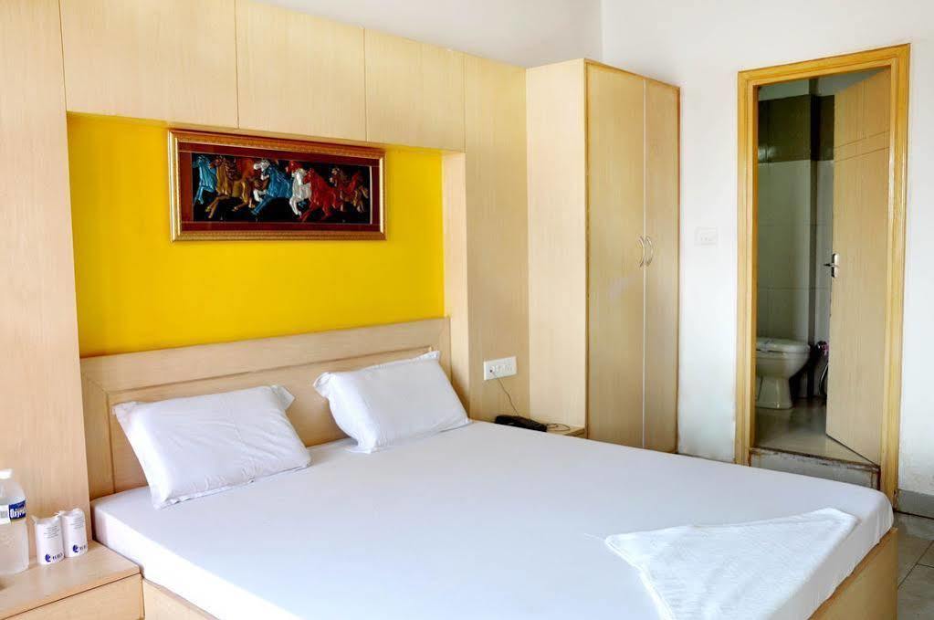Hotel Ganga View Харідвар Екстер'єр фото